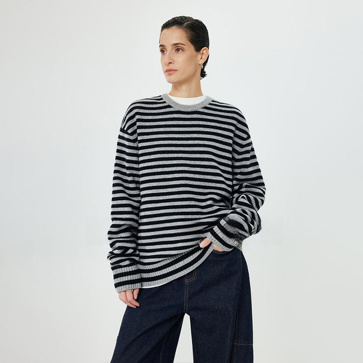 Pull à col roulé à la mode pour femmes avec motif rayé Chic & Stil