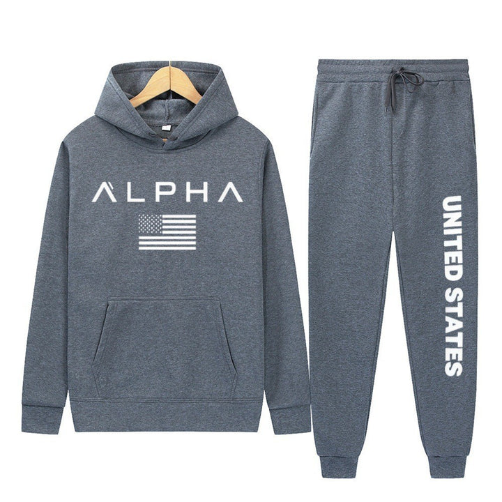 Women's hoodie and jogging pants set with creative front print and sporty cut Chic & Stil