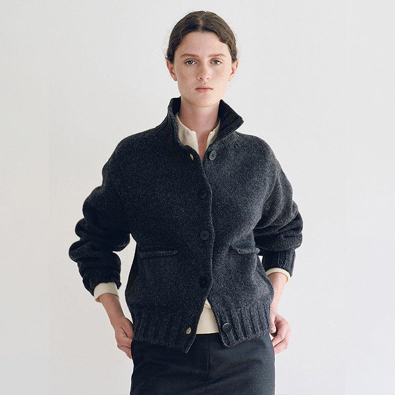 Cardigan tricoté sportif pour femmes avec col Chic & Stil
