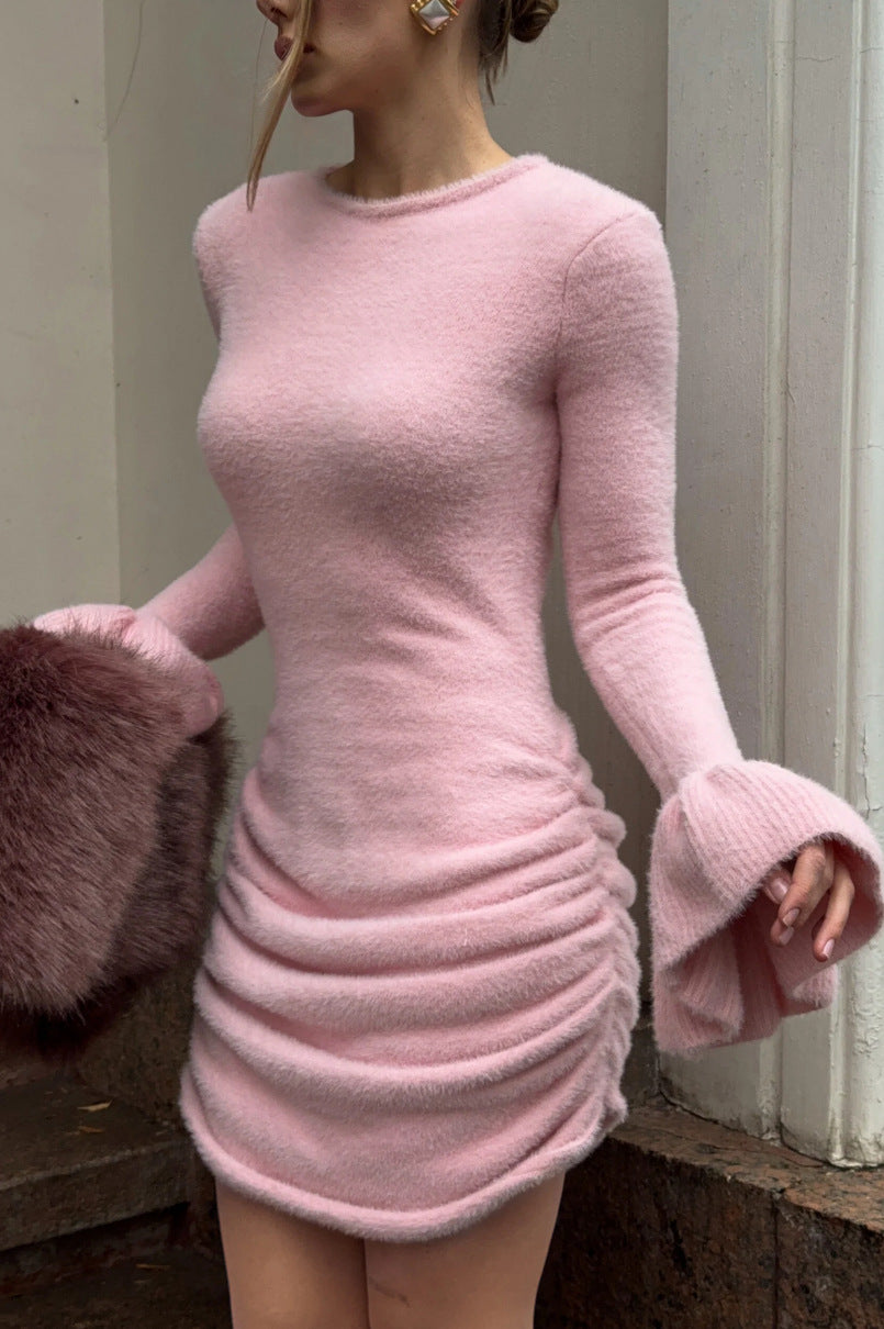 Robe tricot à manches courtes pour femmes avec des manches volumineuses et une coupe ajustée Chic & Stil