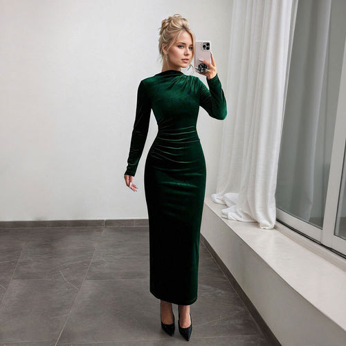 Robe maxi élégante pour femmes avec manches longues et design drapé Chic & Stil