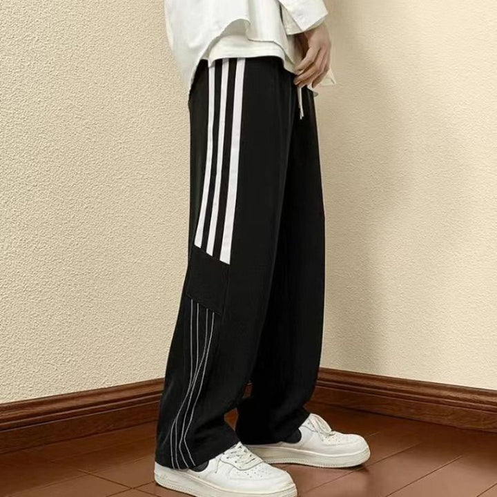 Men's sporty leisure pants with modern side details Lune London
