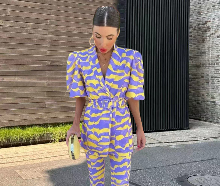 Women Fashionable Set with Exclusive Pattern and Fitted Silhouette Lune London