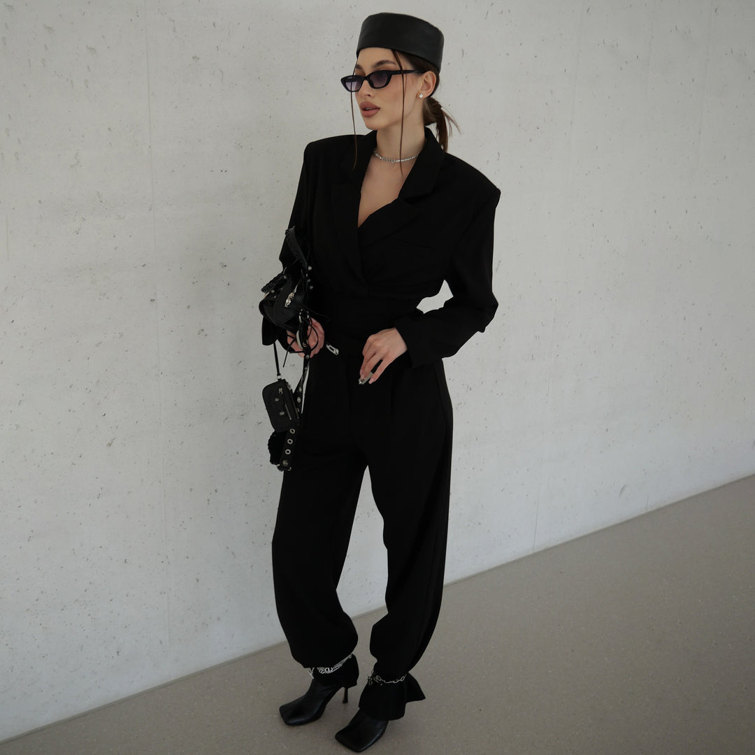 Ladies Elegant Jumpsuit with a fitted cut and trendy details Lune London