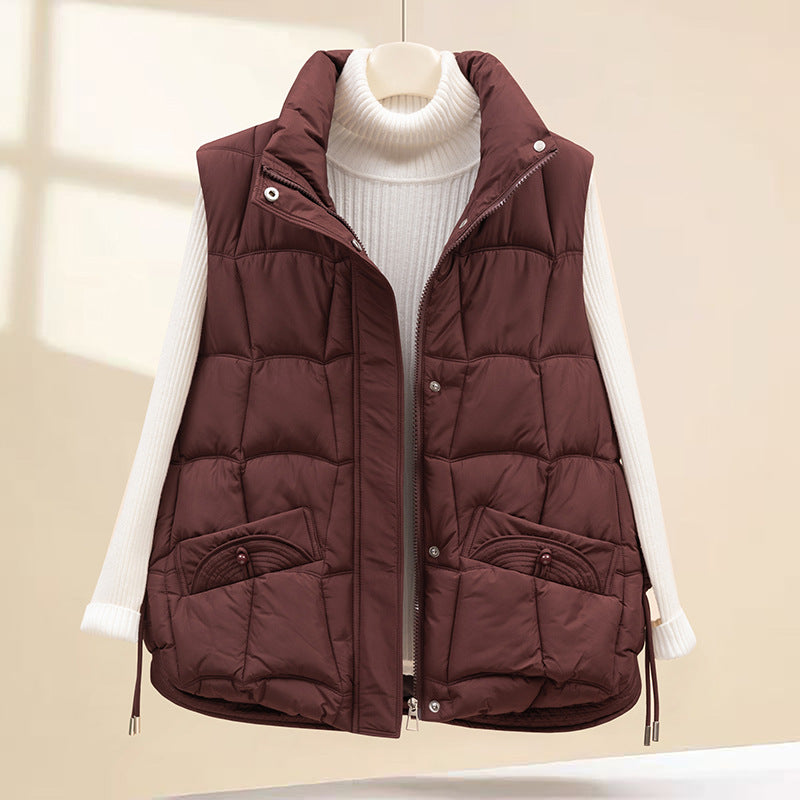 Ladies quilted vest with practical pockets and high collar Lune London