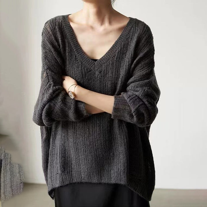 Pull en tricot épais pour femmes avec décolleté en V profond et coupe décontractée Chic & Stil