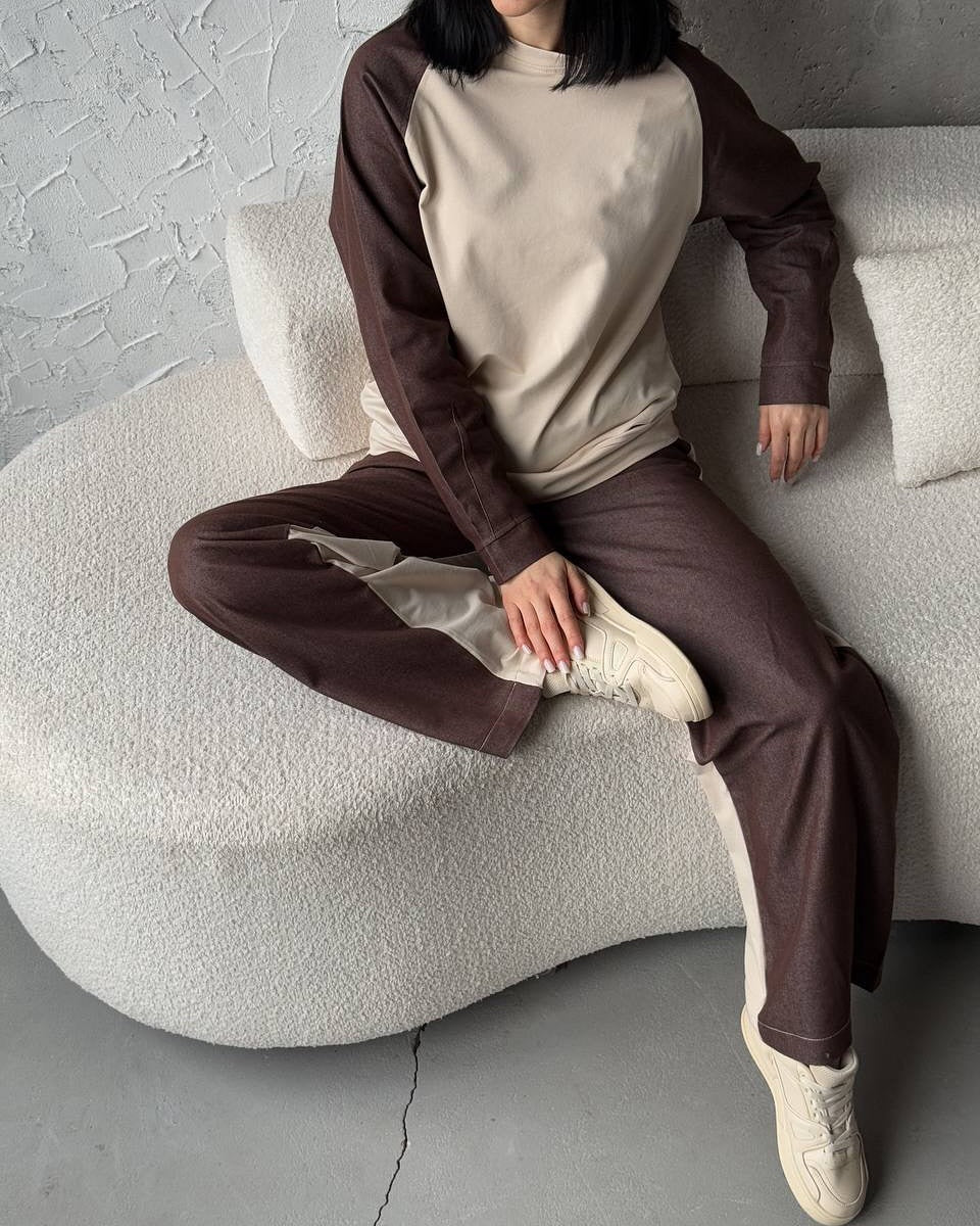 Sport leisure set for women with contrasting sleeves and soft materials Lune London