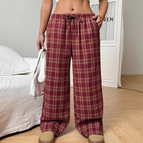 Casual tartan pants for women with a wide cut and elastic waistband Lune London