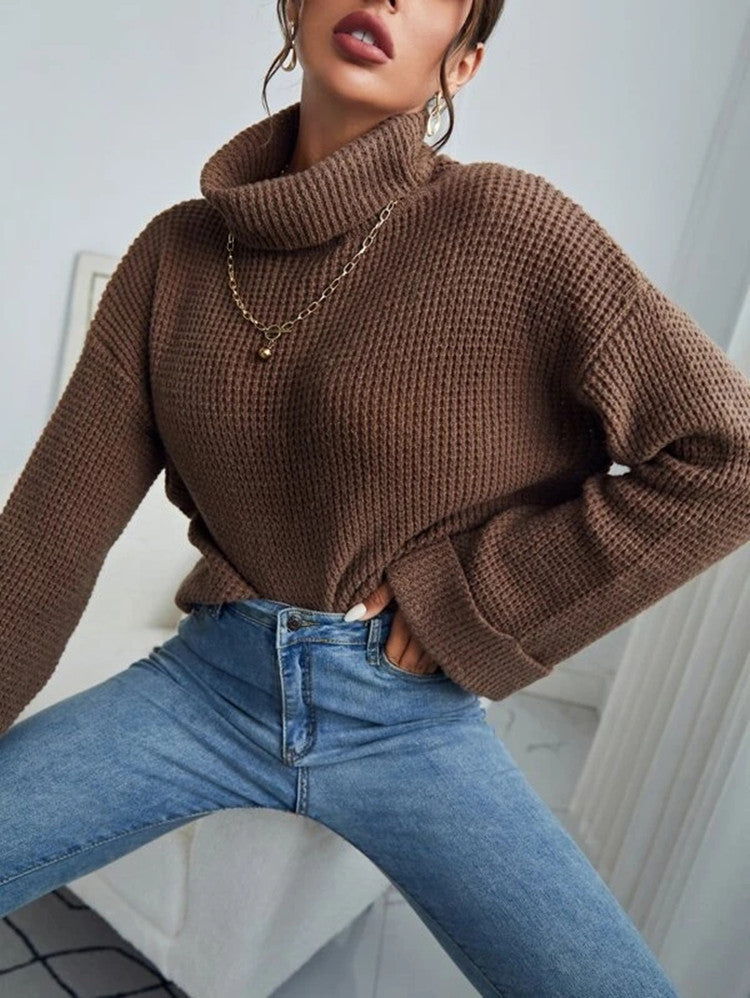 Knitted sweater for women with high collar and textured surface Lune London