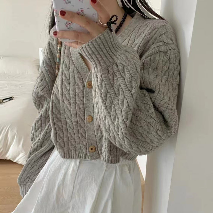 Women's cozy knit cardigan with V-neck and large buttons Lune London