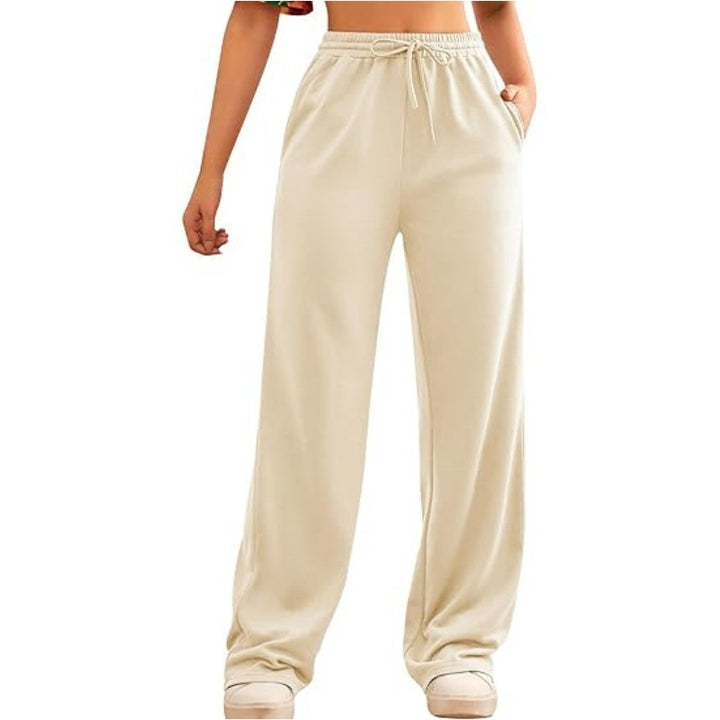 Women's sweatpants with comfortable fit and elastic waistband Lune London