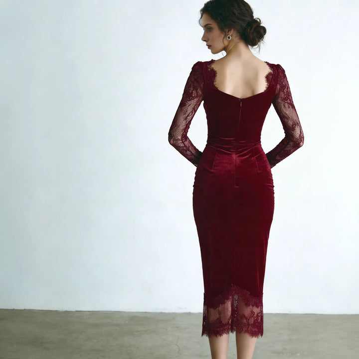 Women's sheath dress with lace sleeves and fitted design Lune London