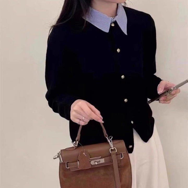 Cardigan en maille fine pour femmes avec détails en boutons dorés Chic & Stil
