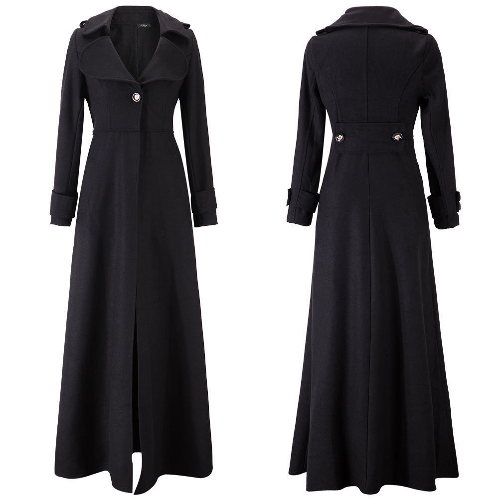 Lune London | Ladies Elegant Long Coat with Classic Lapels and Modern Accents