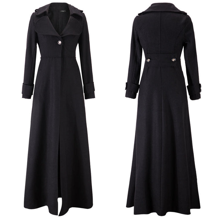 Lune London | Ladies Elegant Long Coat with Classic Lapels and Modern Accents