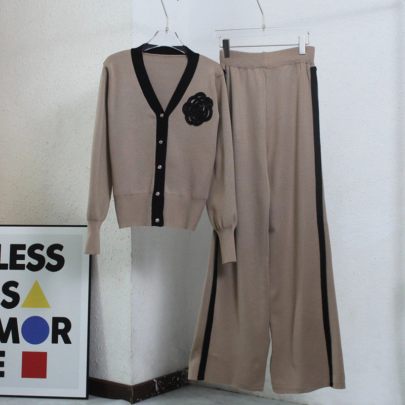 Knitted loungewear set for women with elegant button placket and trendy details Lune London