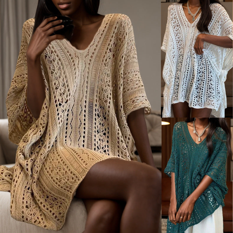 Crochet poncho for women with V neckline and open sleeves Lune London