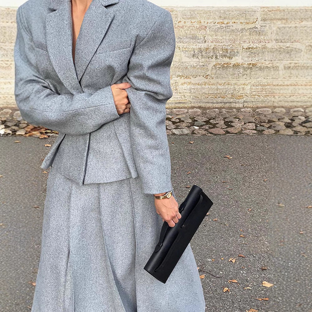 Oversized wool jacket for women in modern style Lune London