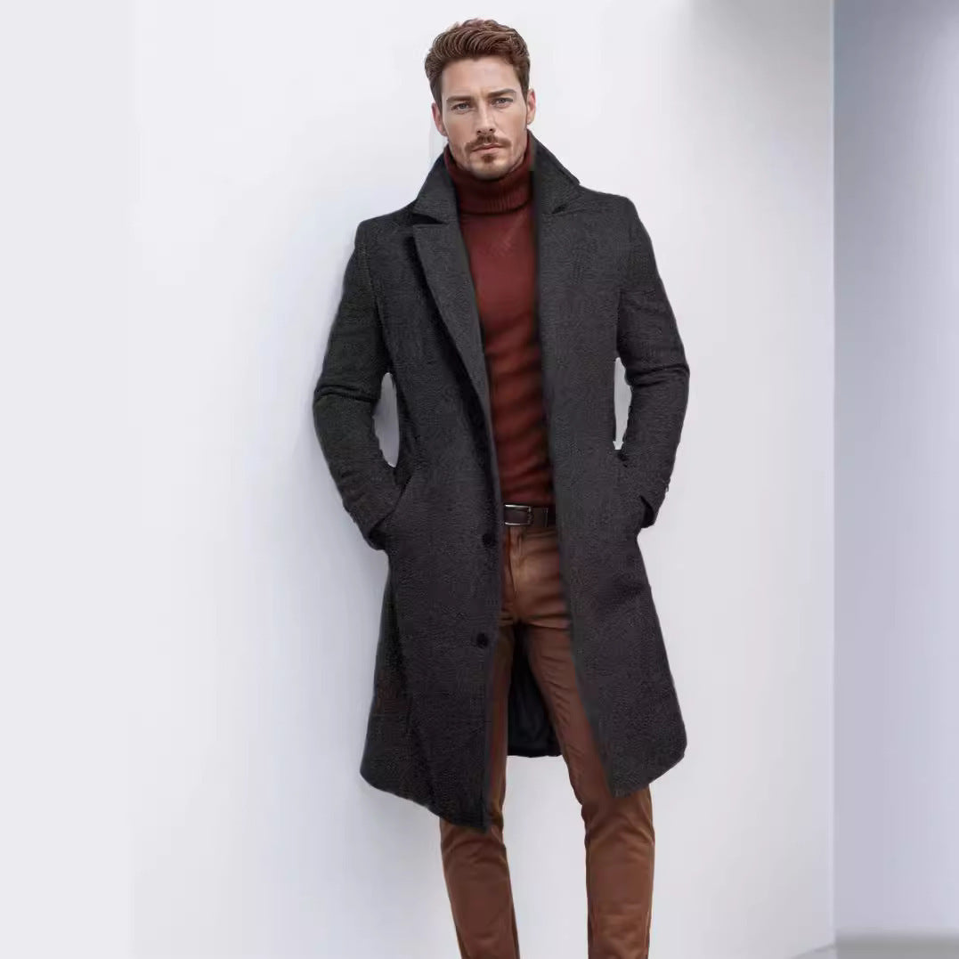 Elegant wool coat for men with classic lapels and practical pockets Lune London