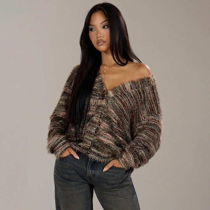 Pull en maille aérienne pour femmes avec décolleté en V profond et couleur dégradée charmante Chic & Stil