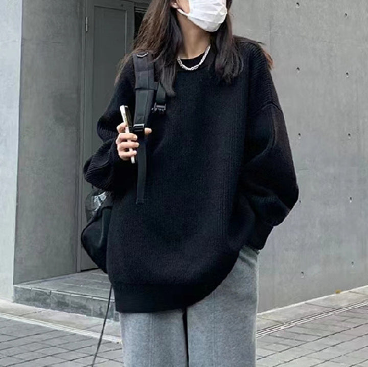 Oversized knitted sweater for women with a fine rib pattern and a relaxed fit Lune London