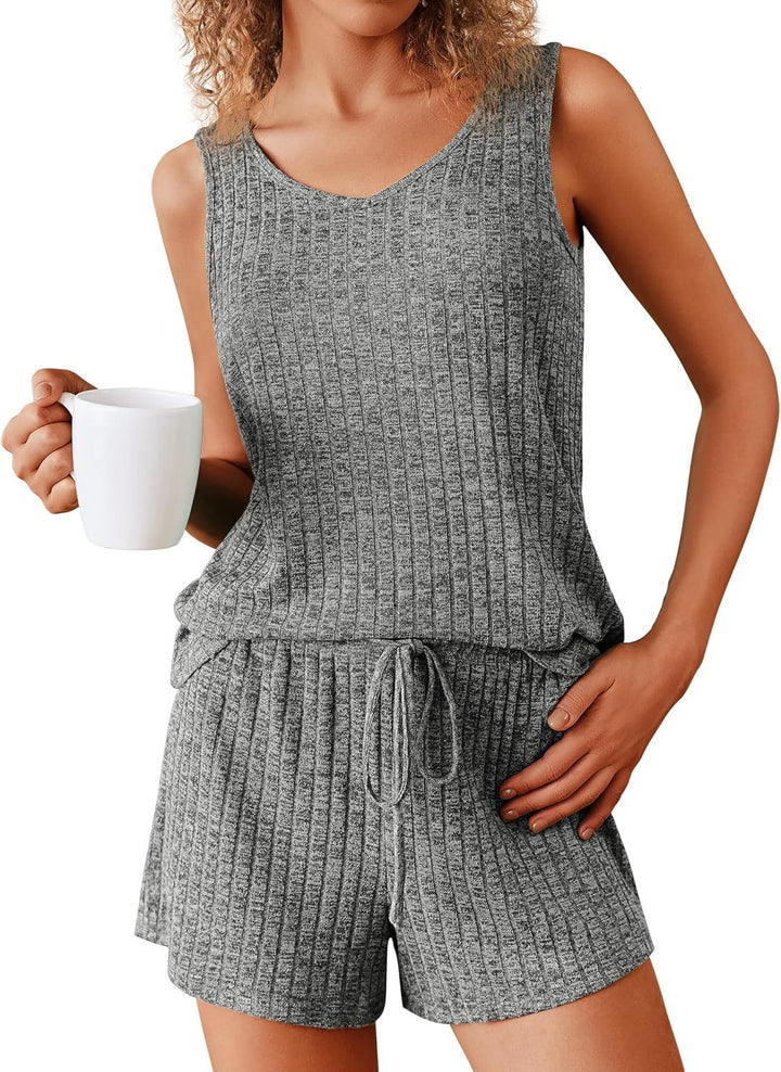 Casual ribbed lounge set for women with adjustable waist Lune London