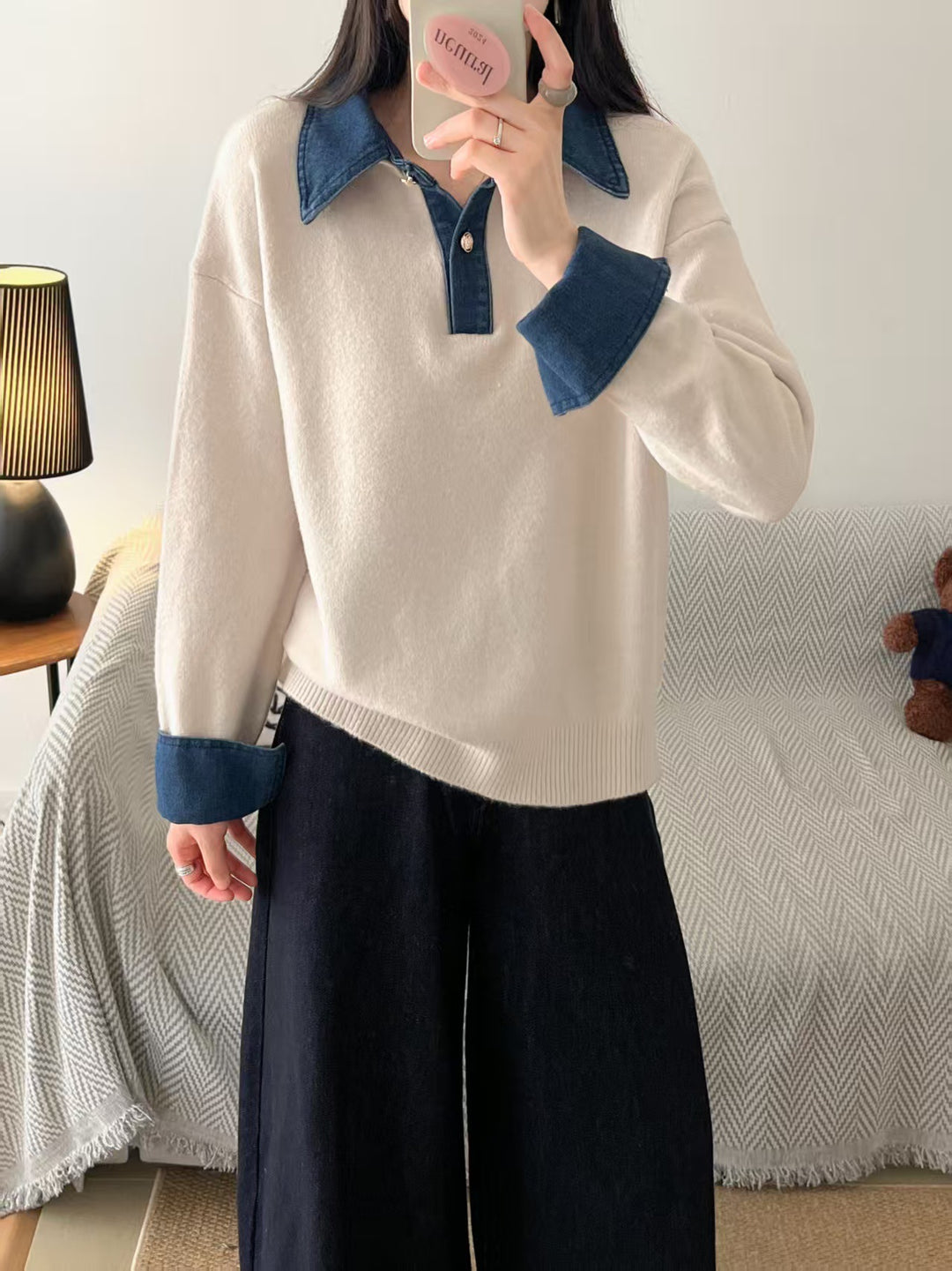 Pull femme avec un col de chemise tendance et un matériau doux Chic & Stil