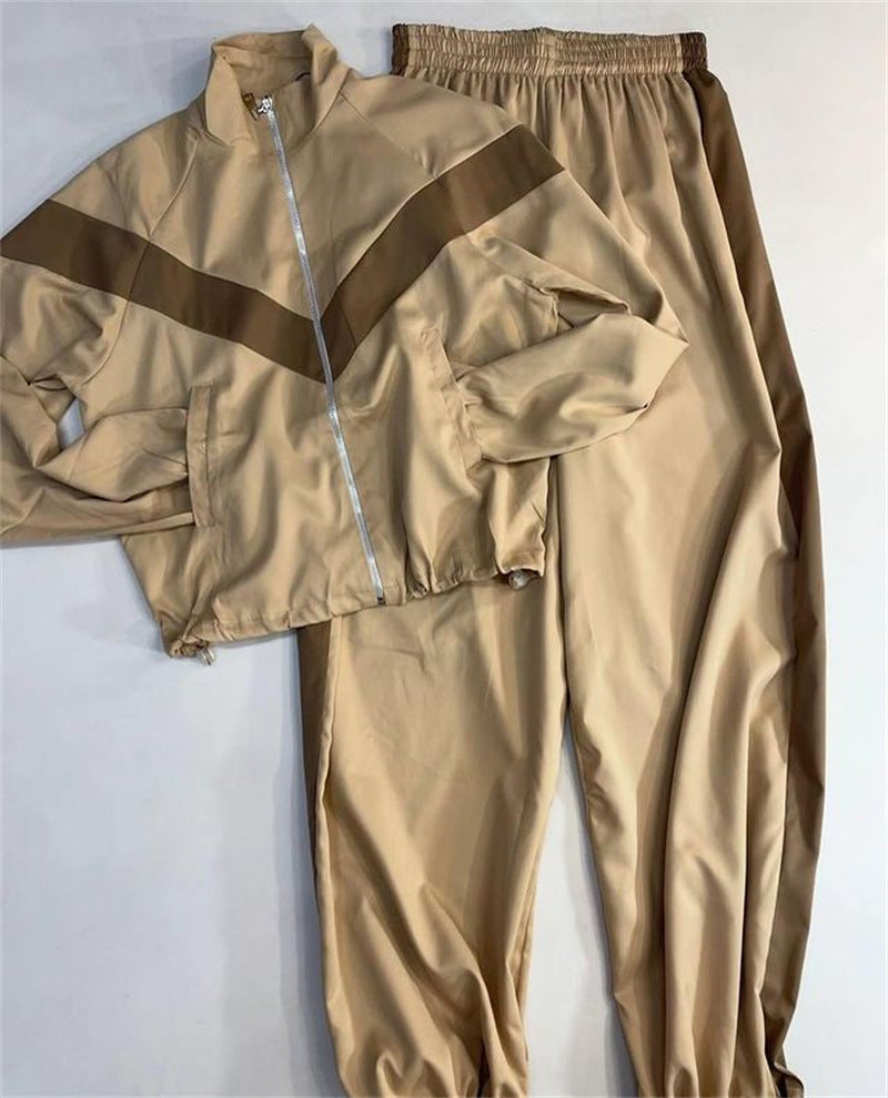 Ladies Training Fashion sporty tracksuit with trendy cut and practical pockets Lune London