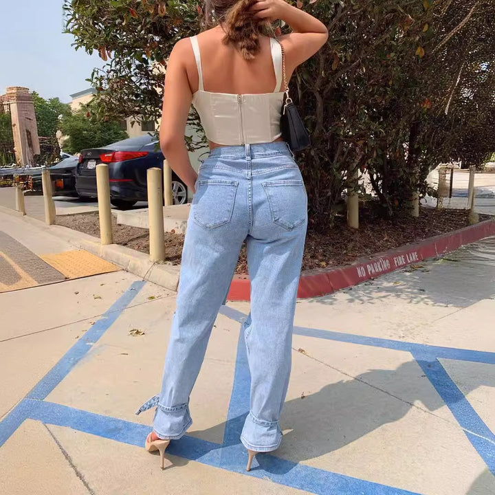 Casual women's mom jeans with trendy destroyed look Lune London
