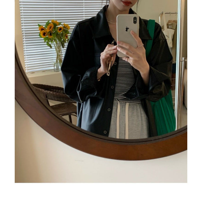 Women's outerwear jacket in fashionable oversized style with practical pockets Chic & Stil