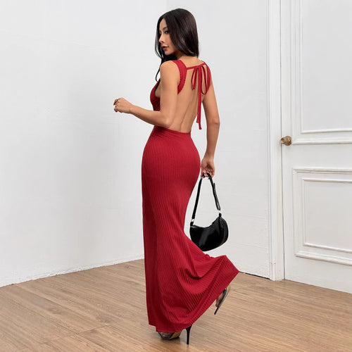 Robe maxi côtelée ajustée pour femmes avec un élégant col rond Chic & Stil