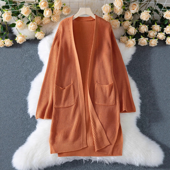 Lightweight knitted cardigan for women with practical pockets and a relaxed fit Lune London