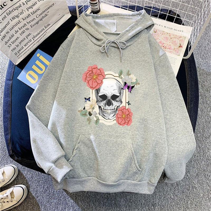 Women's hoodie with detailed skull design and floral print Chic & Stil