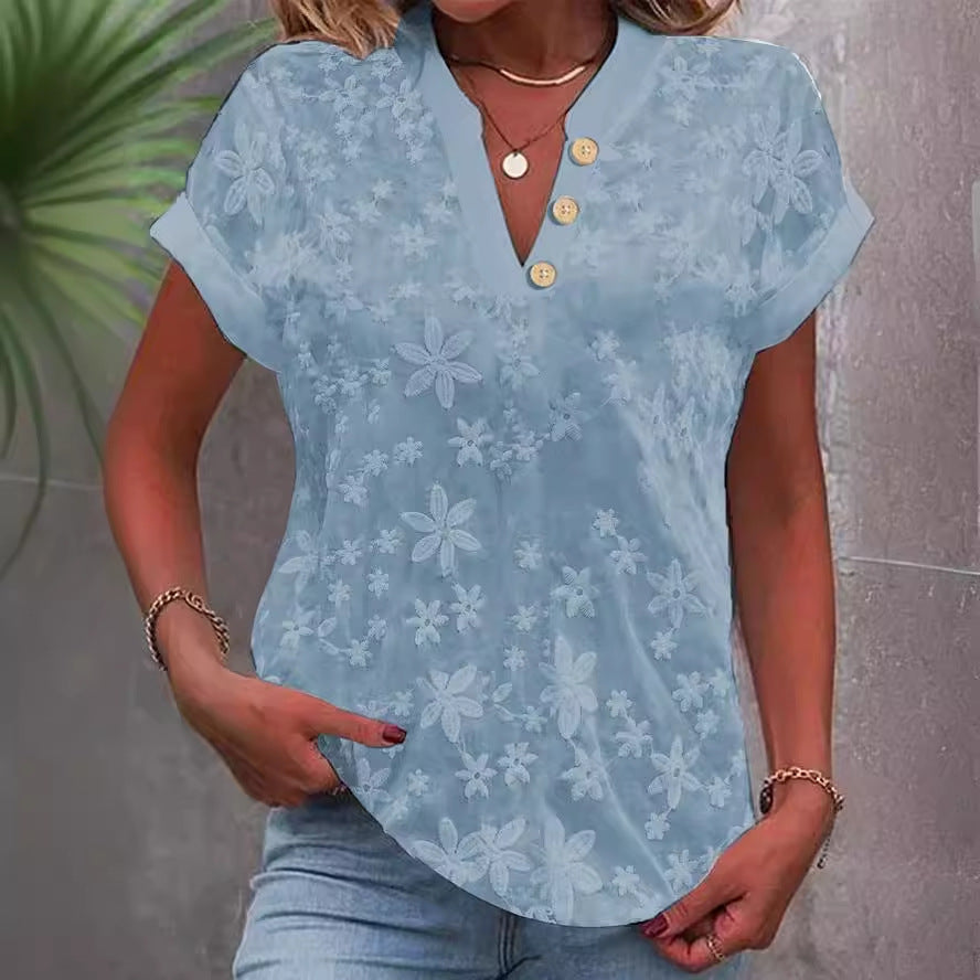 Women's blouse with chic and stylish floral pattern