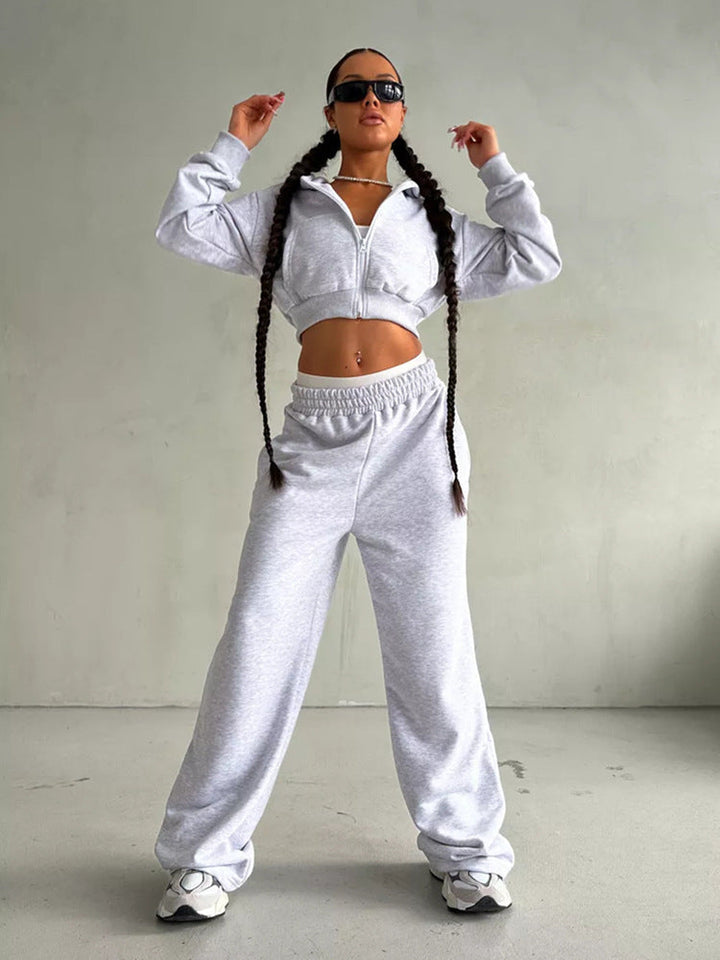 Lune London | Women's cropped sports jacket and loose jogger pants set