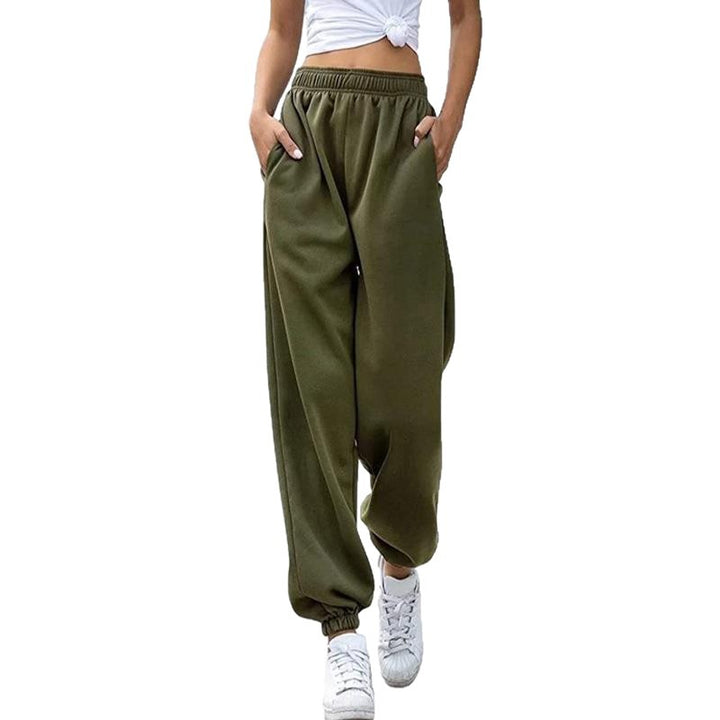 Casual pants for women with elastic waist and deep pockets Lune London