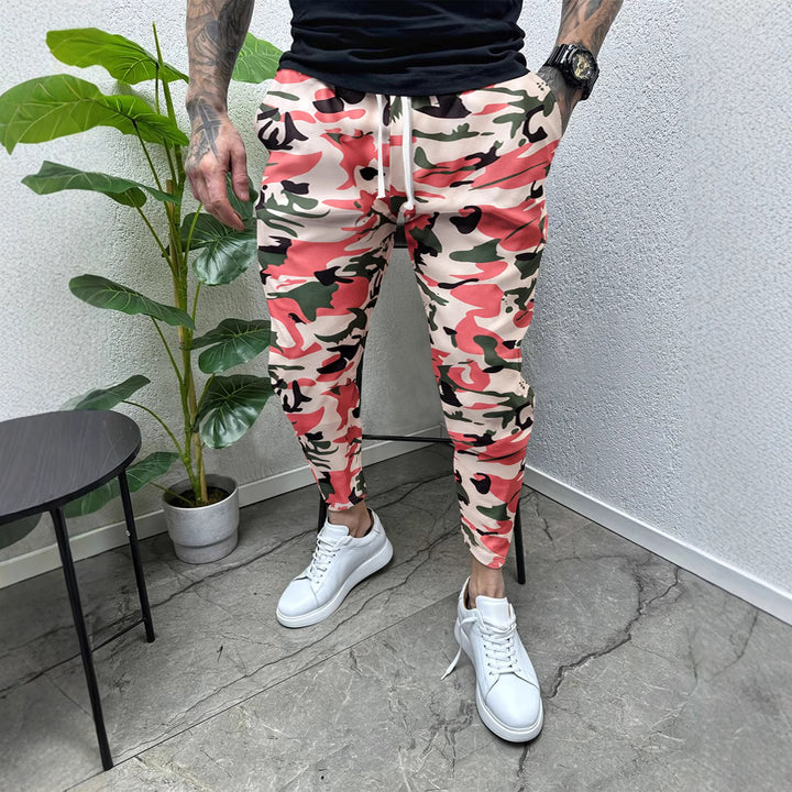 Camouflage jogging pants for men with elastic waistband and side pockets Lune London