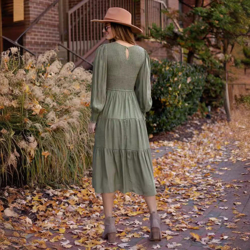 Midi dress for women with balloon sleeves and a ruffle detail Lune London