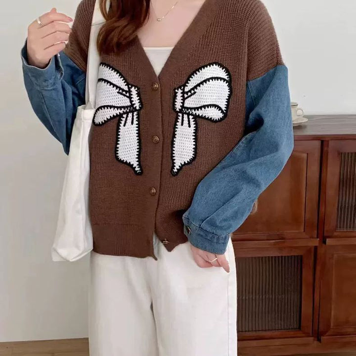 Cardigan féminin à la mode avec broderie décorative en nœud Chic & Stil