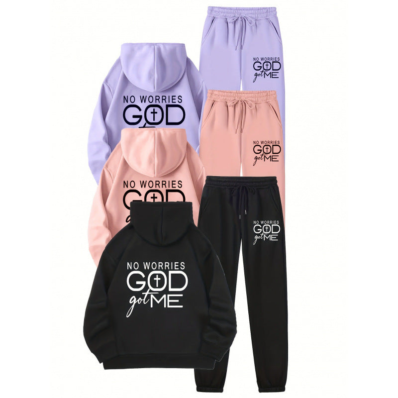 Women’s sporty hoodie and jogger set with inspiring motif Lune London