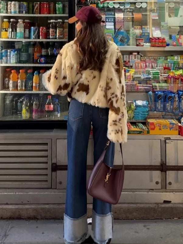 Trendy short jacket for women in faux fur with unique animal print Lune London