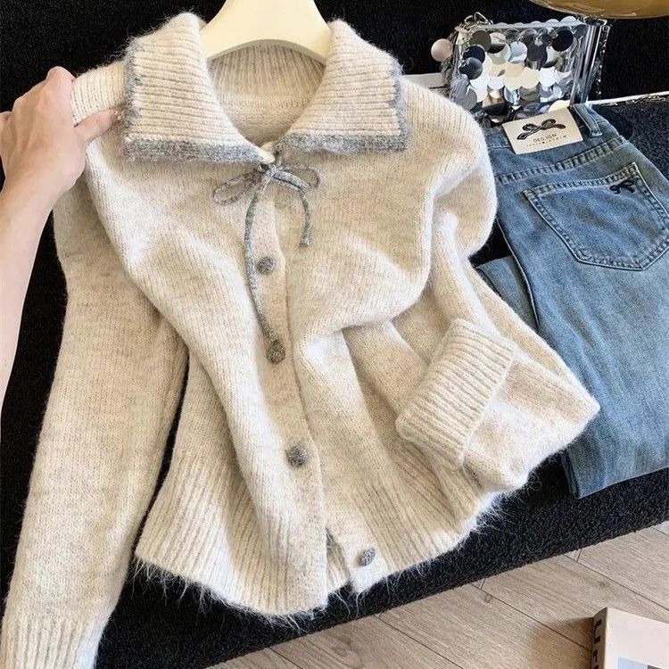 Gilet Femme Confortable avec Grand Col et Détails de Boutons Chic & Stil