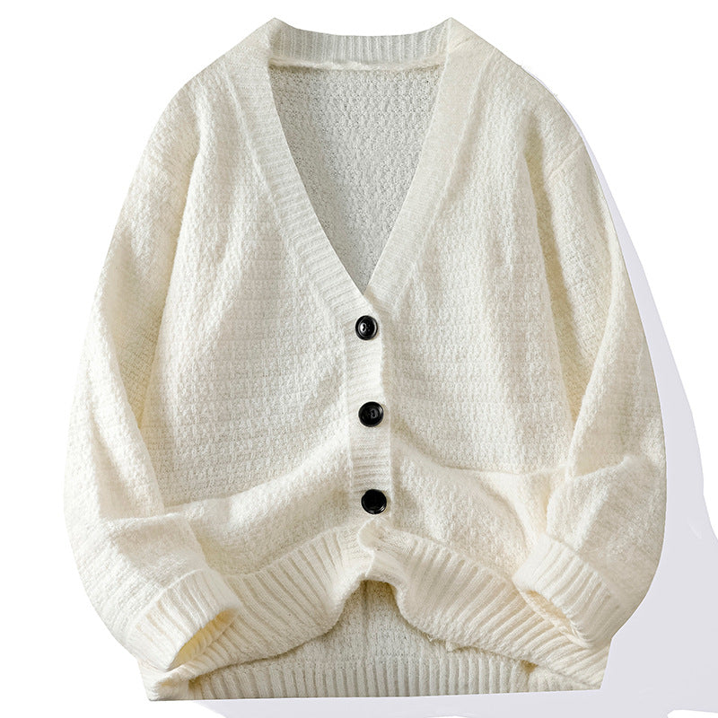 Lady cardigan with deep V-neckline and button closure Lune London
