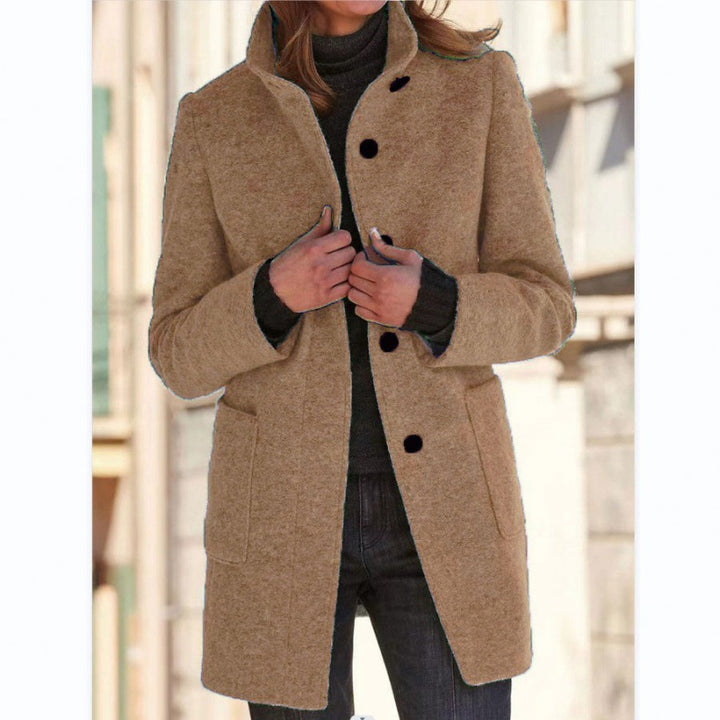 Elegant wool jacket for women with practical pockets and button closure Lune London