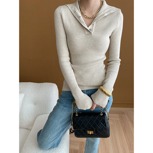 Women's elegant long-sleeve shirt with button placket Chic & Stil