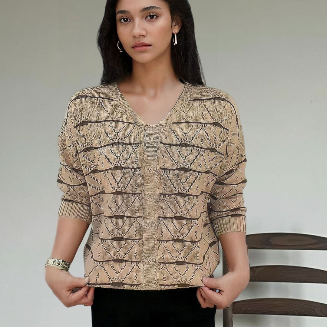 Knit jacket for women with an elegant V-neck and a fine Lune London pattern