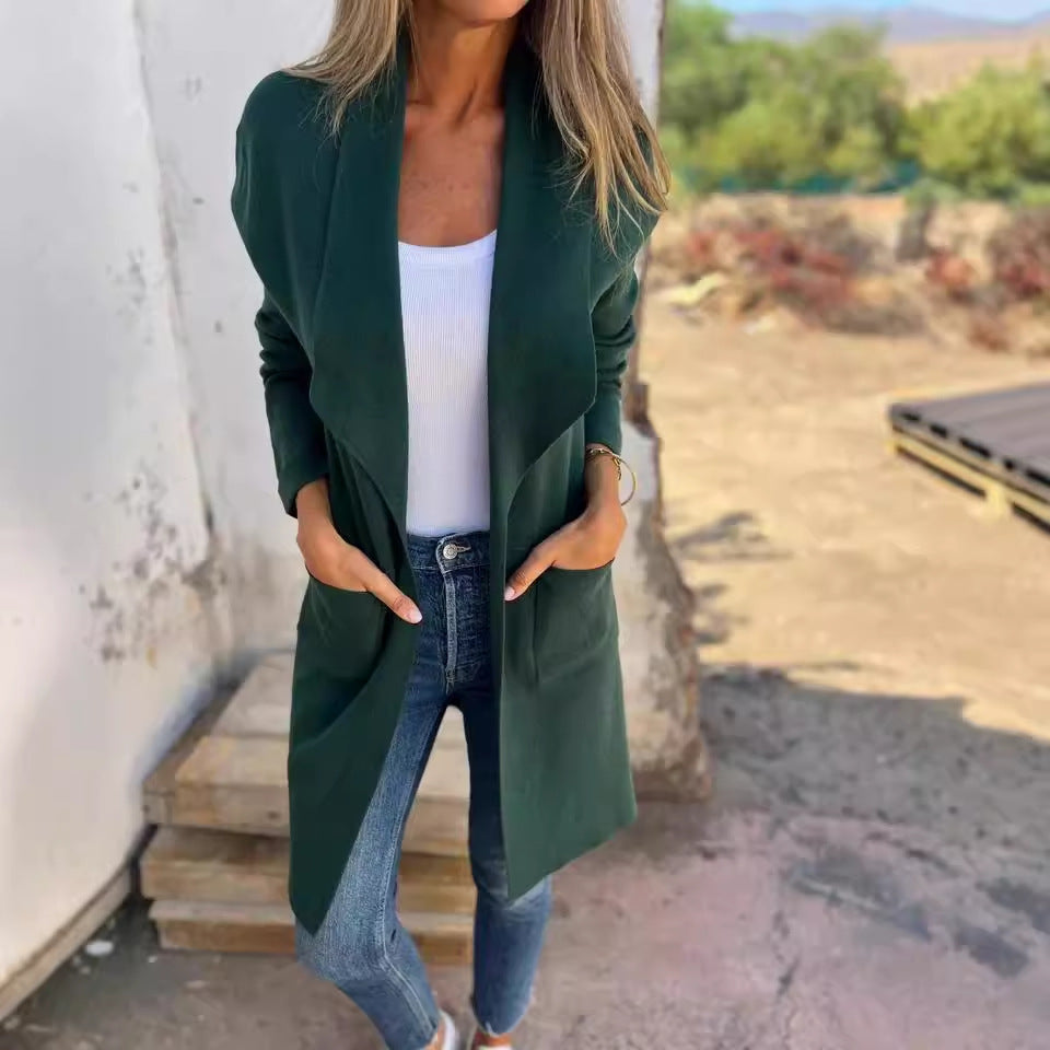 Ladies elegant Cardigan in soft material and casual fit Lune London