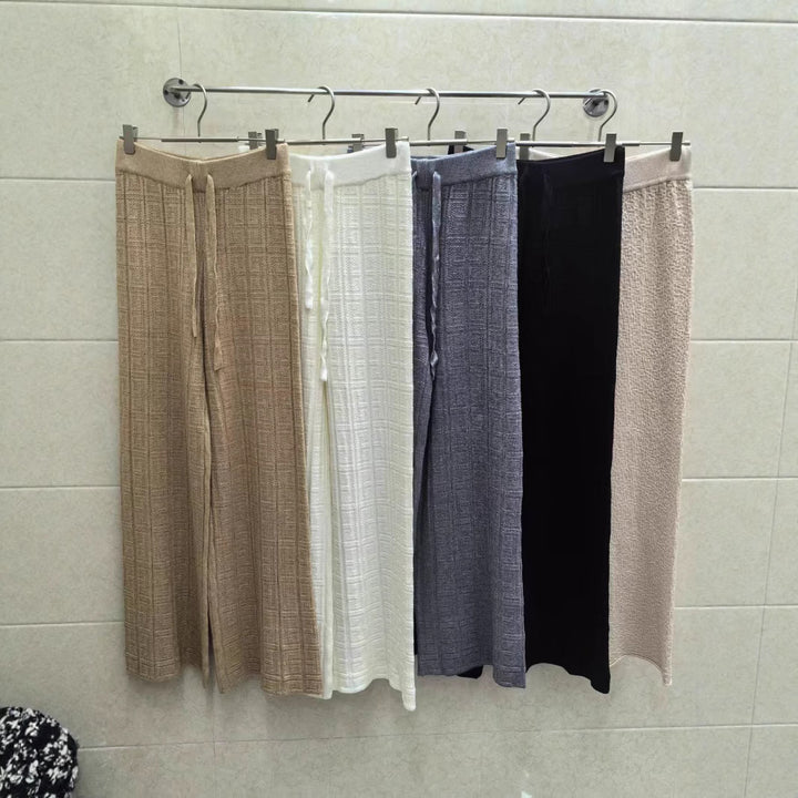 Loose linen pants for women with elastic waistband and striped design Lune London
