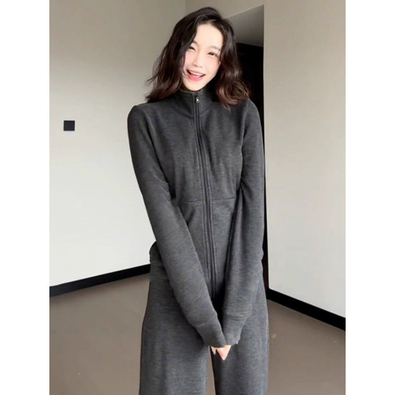 Women's Sporty Fleece Tracksuit Set with Loose Fit and High Collar Chic & Stil