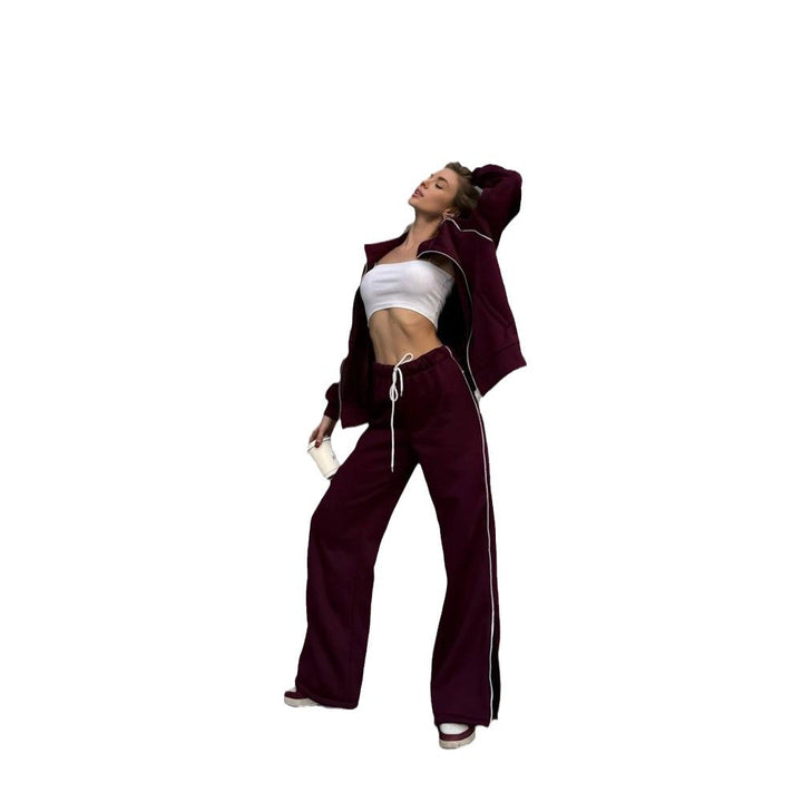 Casual tracksuit for women with modern zipper and elastic cuffs Lune London